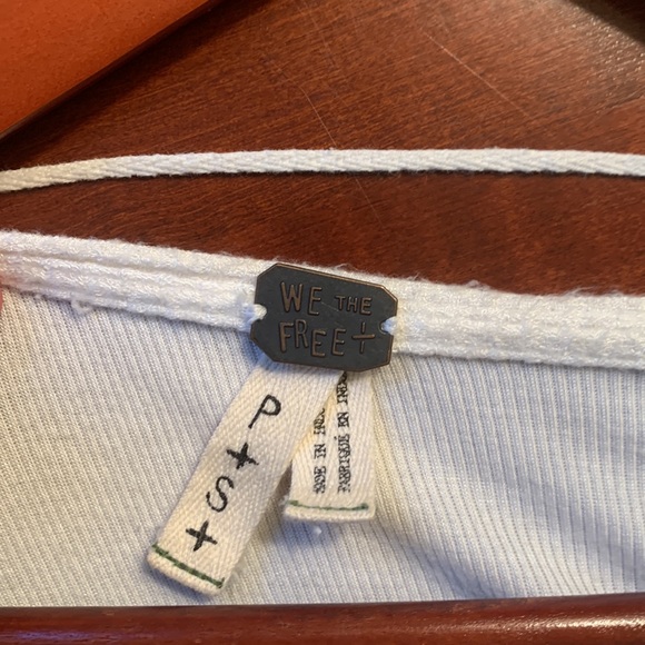 We the free white long sleeve - Picture 3 of 4